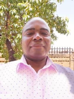 Charles Makombe profile